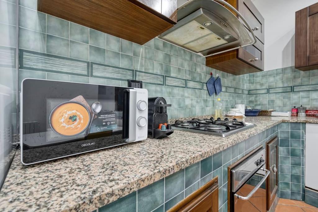 Fine Arts Apartment - Tv 40' Hd Netflix Prime Dazn โบโลญญา ภายนอก รูปภาพ
